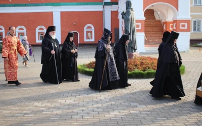 Всенощное бдение в Иоанно-Предтеченском женском монастыре г. Вязьмы