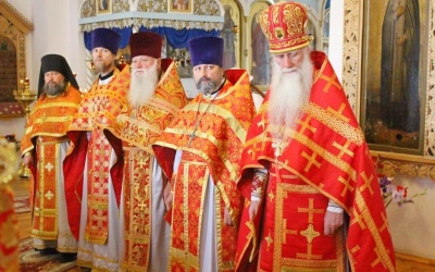 Архиерейское богослужение в день памяти Сщмч. Макария (Гневушева)