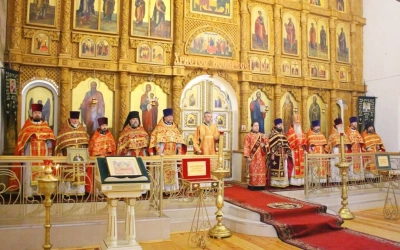 Архиерейское богослужение в день памяти Сщмч. Макария (Гневушева)