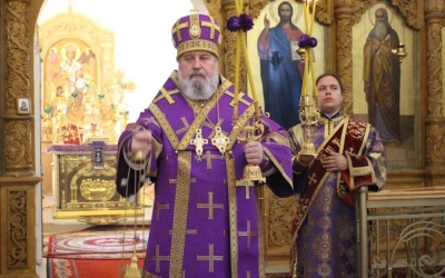 Божественная литургия в день двунадесятого праздника Воздвижения Честнаго и Животворящего Креста Гос