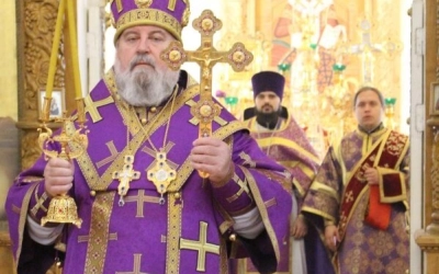 Божественная литургия в день двунадесятого праздника Воздвижения Честнаго и Животворящего Креста Гос