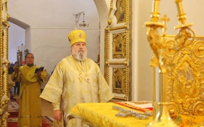 Божественная литургия в Неделю 16-ю по Пятидесятнице