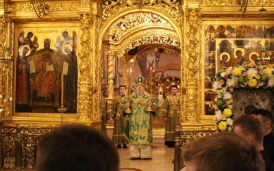 Всенощное бдение в Успенском соборе Свято-Троицкой Сергиевой Лавры