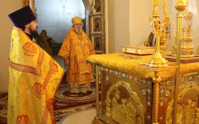 Божественная литургия в день памяти Апостола и Евангелиста Иоанна Богослова