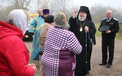 Архиерейское богослужение в праздник Покрова Пресвятой Богородицы в храме села Покров
