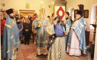 Архиерейское богослужение в праздник Покрова Пресвятой Богородицы в храме села Покров