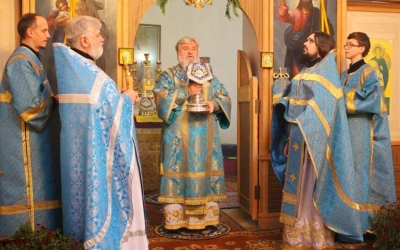 Архиерейское богослужение в праздник Покрова Пресвятой Богородицы в храме села Покров