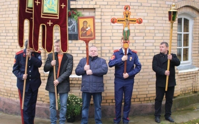 Архиерейское богослужение в праздник Покрова Пресвятой Богородицы в храме села Покров