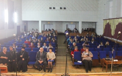 В посёлке Угра прошли Рождественские образовательные чтения - 