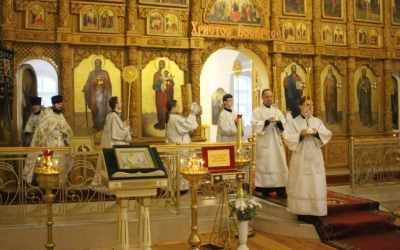 Божественная литургия в Димитриевскую родительскую субботу