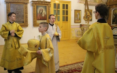 Божественная литургия в Неделю 20-ю по Пятидесятнице, дня памяти Прп. Илариона Великого