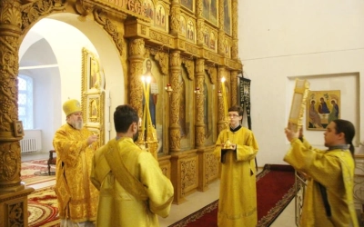 Божественная литургия Архиерейским чином, в Неделю 22-ю