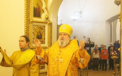 Божественная литургия Архиерейским чином, в Неделю 22-ю