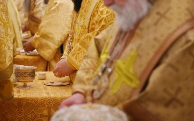 Предстоятели Иерусалимской и Русской Православных Церквей совершили Литургию в Храме Христа Спасител