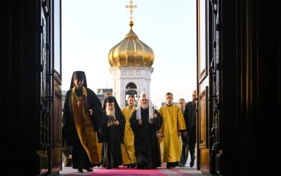 Предстоятели Иерусалимской и Русской Православных Церквей совершили Литургию в Храме Христа Спасител