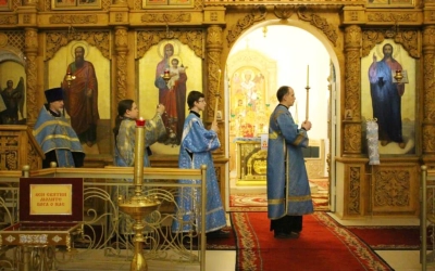 Архиерейское служение накануне праздника Введения во храм Пресвятой Богородицы