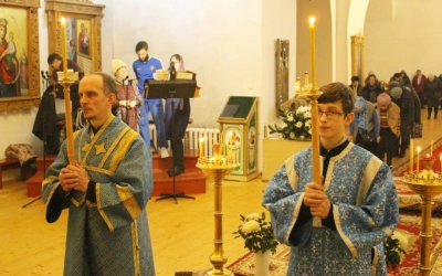 Архиерейское служение накануне праздника Введения во храм Пресвятой Богородицы