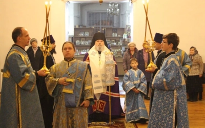 Архиерейское служение накануне праздника Введения во храм Пресвятой Богородицы