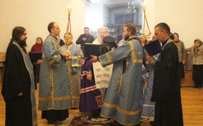 Архиерейское служение накануне праздника Введения во храм Пресвятой Богородицы