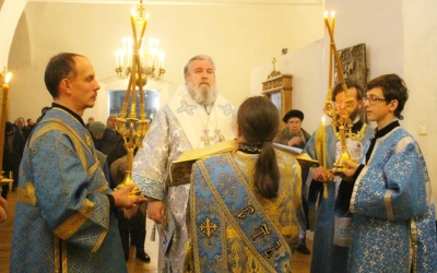 Архиерейское служение накануне праздника Введения во храм Пресвятой Богородицы