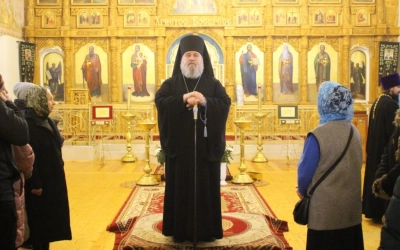 Архиерейское служение накануне праздника Введения во храм Пресвятой Богородицы