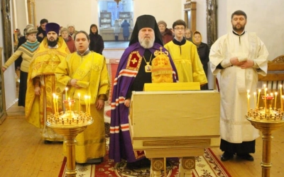 Божественная литургия Архиерейским чином, в Неделю 29-ю по Пятидесятнице