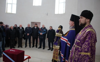 Отпевание и погребение воинов в деревне Рыбки