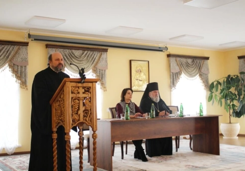 В Духовно-просветительском центре Вяземской епархии состоялось совещание духовенства с руководителями и сотрудниками комитетов образования