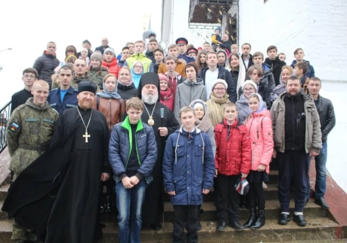 В Неделю 21-ю по Пятидесятнице, Преосвященнейший Сергий, епископ Вяземский и Гагаринский, возглавил Божественную литургию в Свято-Троицком кафедральном соборе г. Вязьма