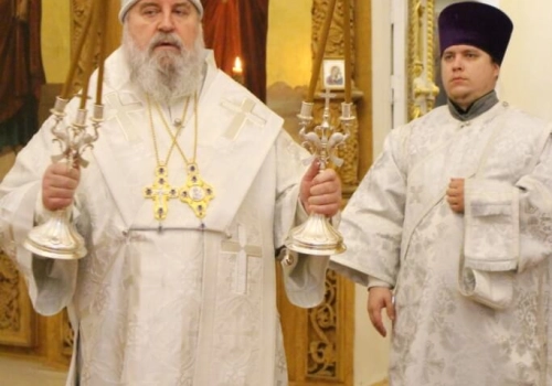 В Димитриевскую родительскую субботу епископ Сергий возглавил Божественную литургию в Свято-Троицком кафедральном соборе