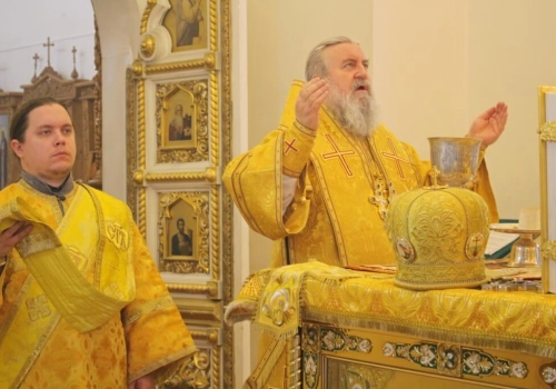 В Неделю 22-ю по Пятидесятнице, день памяти Вмч. Димитрия Солунского, Преосвященнейший Сергий, епископ Вяземский и Гагаринский возглавил Божественную литургию в Свято-Троицком кафедральном соборе города Вязьма