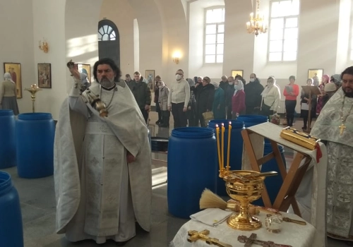 Первое Великое освящение воды в Навечерие Богоявления