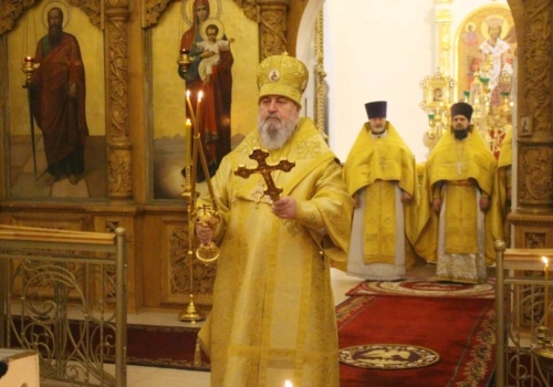 В Неделю 34-ю по Пятидесятнице, день памяти прпп. схимонаха Кирилла и схимонахини Марии, Преосвященнейший Сергий, епископ Вяземский и Гагаринский возглавил Божественную литургию в Свято-Троицком кафедральном соборе города Вязьма