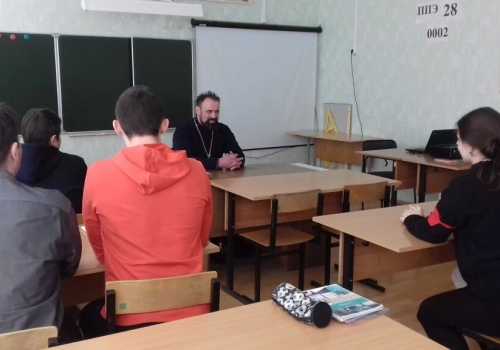 В старших классах Тёмкинской средней школы были проведены мероприятия, посвященные Дню православной молодежи