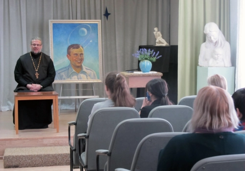 Встречи священнослужителей и школьников в Вязьме