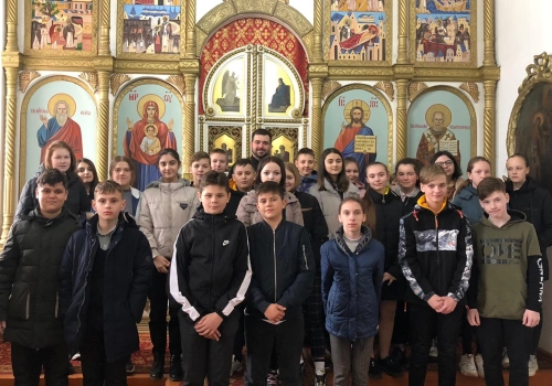 Добрая традиция. Школьники посетили Свято-Троицкий кафедральный собор