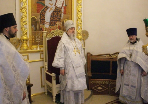 В субботу 6-й седмицы Великого поста, Лазареву субботу, Епископ Вяземский и Гагаринский Сергий совершил Божественную литургию в Свято-Троицком кафедральном соборе г. Вязьма