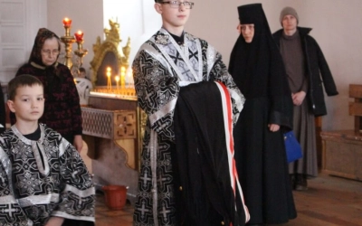 епископ Сергий возглавил служение Великого повечерия с чтением Великого покаянного канона