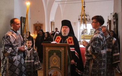 епископ Сергий возглавил служение Великого повечерия с чтением Великого покаянного канона