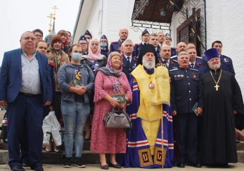 Епископ Вяземский и Гагаринский Сергий совершил молебен на начало нового учебного года