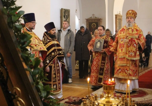 В день памяти Сщмч. Макария 1-го епископа Вяземского, Преосвященнейший Сергий, епископ Вяземский и Гагаринский совершил Божественную литургию в Свято-Троицком кафедральном соборе города Вязьма