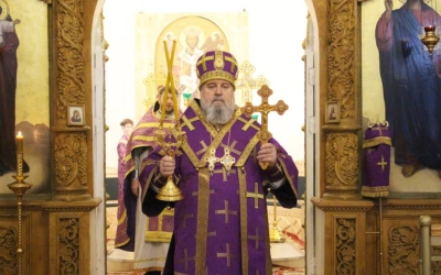 служение Епископа Сергия в день памяти Вмч. Фео́дора Ти́рона и блж. Матро́ны Московской