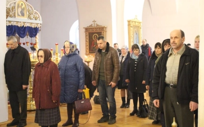 служение Епископа Сергия в день памяти Вмч. Фео́дора Ти́рона и блж. Матро́ны Московской