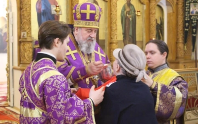 служение Епископа Сергия в день памяти Вмч. Фео́дора Ти́рона и блж. Матро́ны Московской