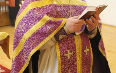 служение Епископа Сергия в день памяти Вмч. Фео́дора Ти́рона и блж. Матро́ны Московской