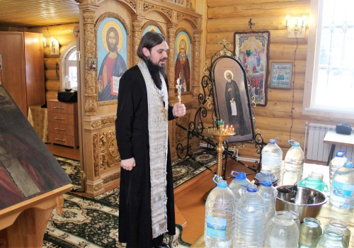 Праздничный Водосвятный молебен в деревне Касня