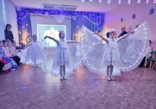 Священник принял участие в открытом занятии в детском саду