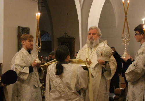 Епископ Вяземский и Гагаринский Сергий возглавил Всенощное бдение в Свято-Троицком кафедральном соборе г. Вязьмы