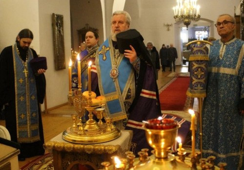 Всенощное Бдение накануне праздника Сретения Господня