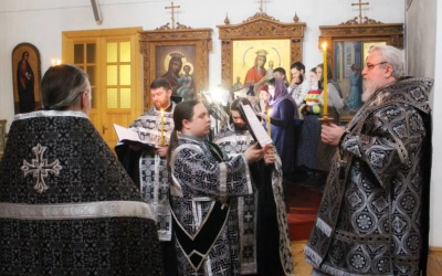 Епископ Сергий совершил чинопоследование Пассии